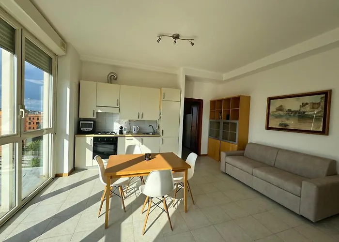 Bright Near Porta Maggiore Apartment *